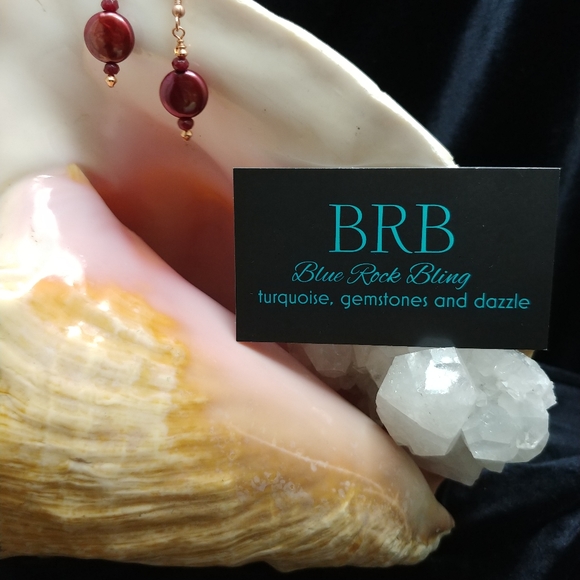 Handcrafted coin pearls, ruby & copper earrings - Picture 2 of 2